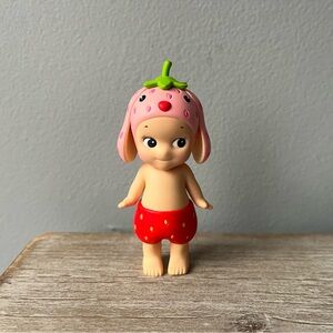 SONNY ANGEL Strawberry Love Series - Lop Ear Rabbit Figurine